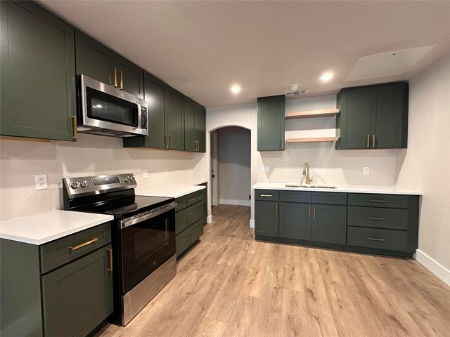 805 Green Street, Comanche, TX 76442