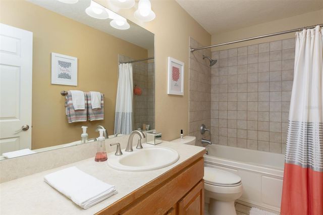 19103 NW 72ND AVENUE, Alachua, FL 32615