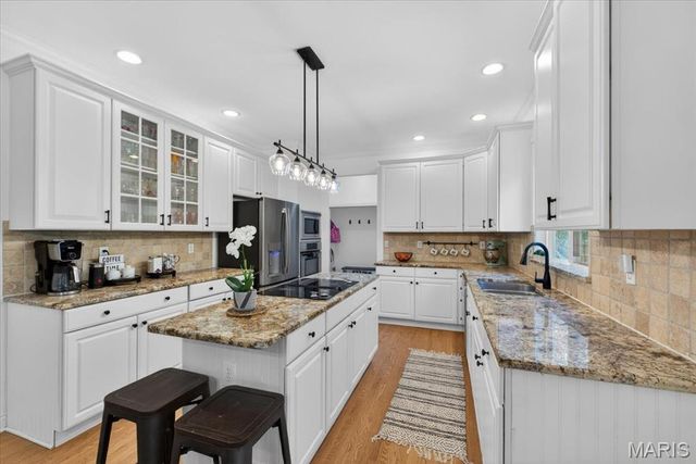 17821 Wilderness Cliff Court, Wildwood, MO 63005