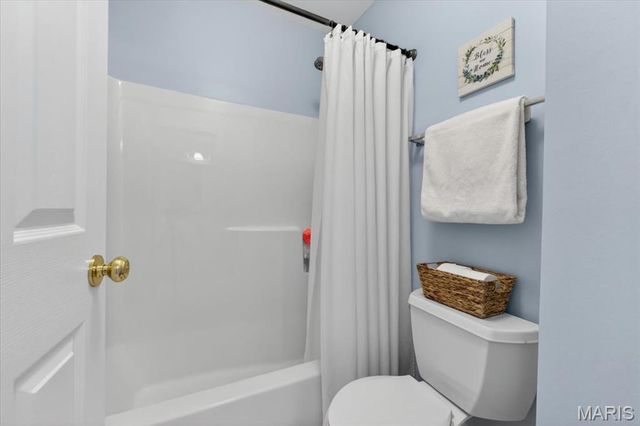17821 Wilderness Cliff Court, Wildwood, MO 63005