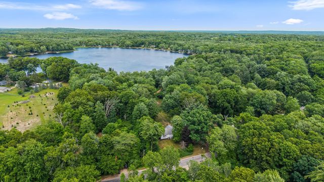 31730 Brandywine Road, Gobles, MI 49055