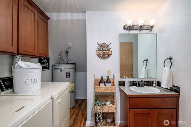 5714 99th Street Ct E, Puyallup, WA 98373