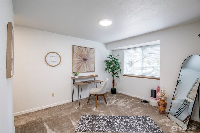5714 99th Street Ct E, Puyallup, WA 98373