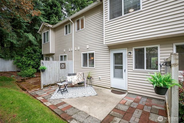 5714 99th Street Ct E, Puyallup, WA 98373