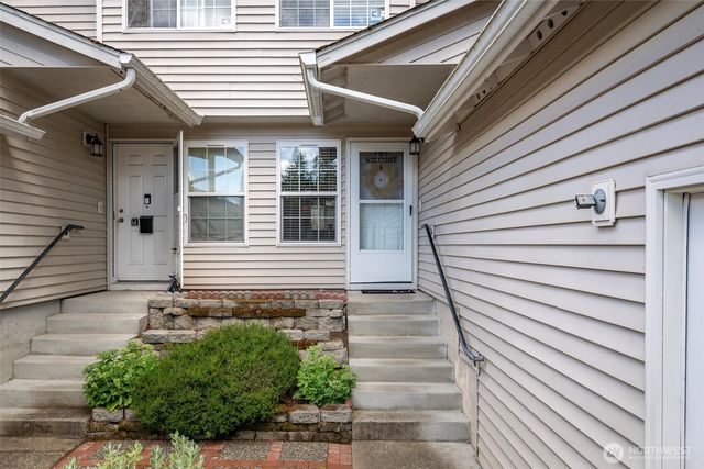 5714 99th Street Ct E, Puyallup, WA 98373