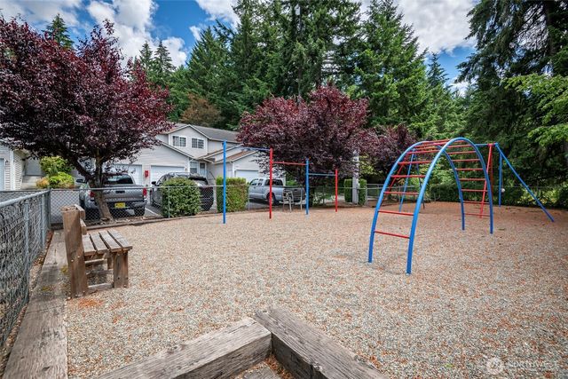 5714 99th Street Ct E, Puyallup, WA 98373
