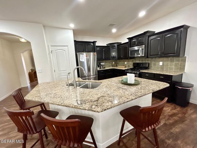 7349 Skyrocket Drive Drive, El Paso, TX 79911