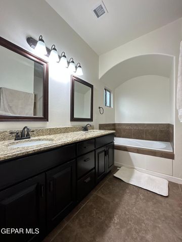 7349 Skyrocket Drive Drive, El Paso, TX 79911