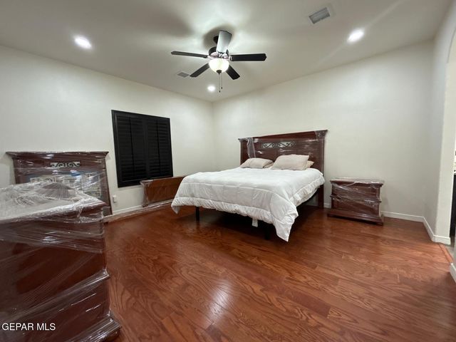 7349 Skyrocket Drive Drive, El Paso, TX 79911