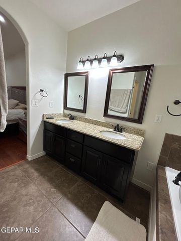 7349 Skyrocket Drive Drive, El Paso, TX 79911