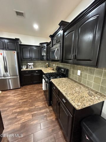 7349 Skyrocket Drive Drive, El Paso, TX 79911