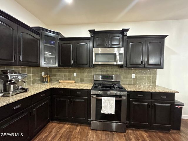 7349 Skyrocket Drive Drive, El Paso, TX 79911