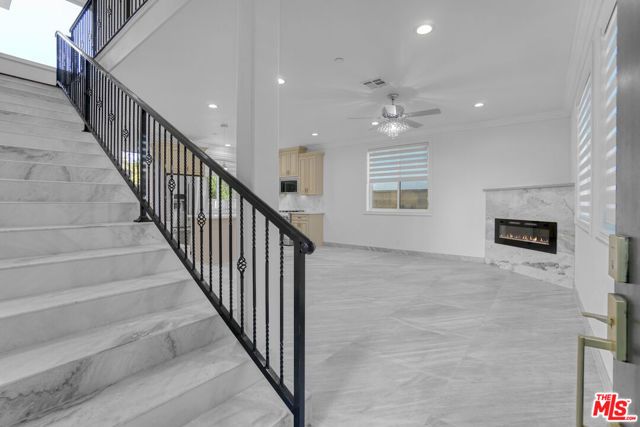 2017 Centinela Avenue C, Santa Monica, CA 90404