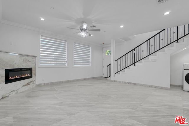 2017 Centinela Avenue C, Santa Monica, CA 90404