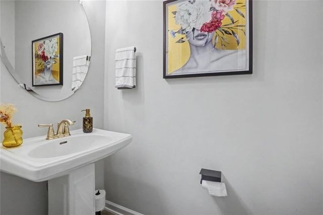 2913 Ilir Manor NW, Atlanta, GA 30318