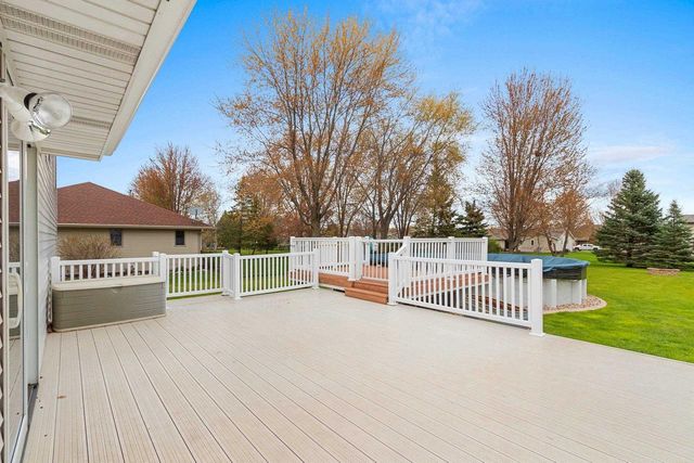 N1224 BOBWHITE DRIVE, Greenville, WI 54942