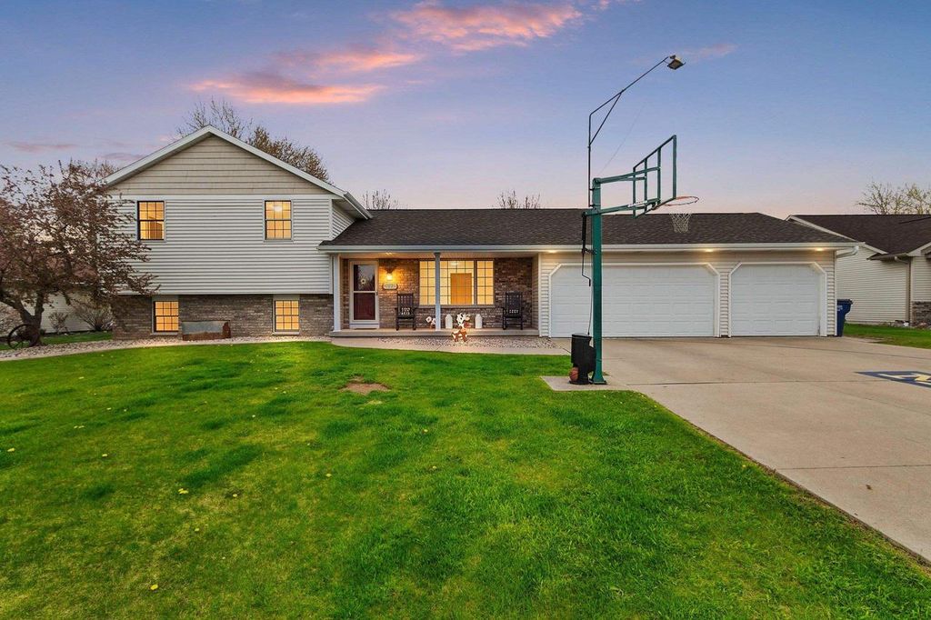 N1224 BOBWHITE DRIVE, Greenville, WI 54942