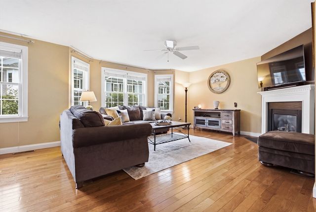1975 Middlesex St 19, Lowell, MA 01851