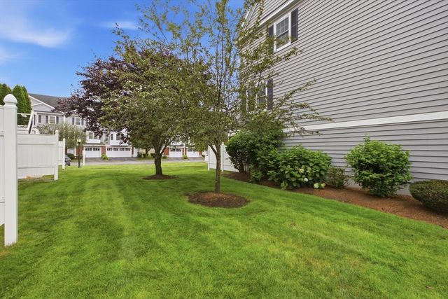 1975 Middlesex St 19, Lowell, MA 01851