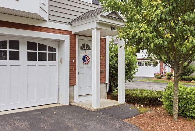 1975 Middlesex St 19, Lowell, MA 01851