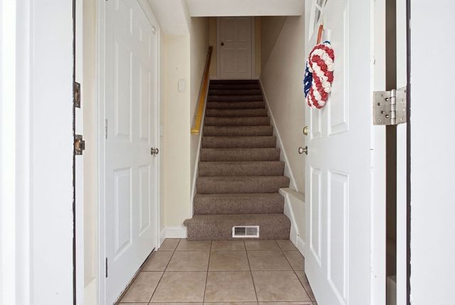 1975 Middlesex St 19, Lowell, MA 01851