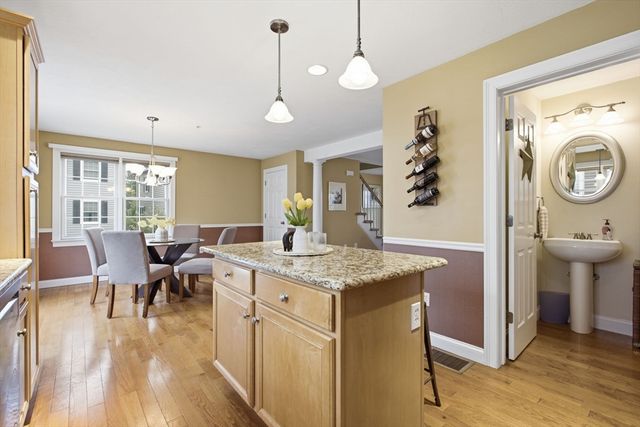 1975 Middlesex St 19, Lowell, MA 01851