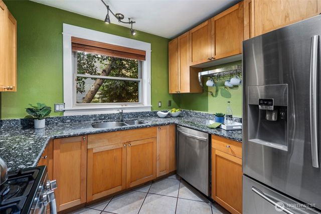 1717 E Spruce St., Seattle, WA 98122