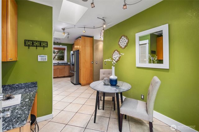 1717 E Spruce St., Seattle, WA 98122