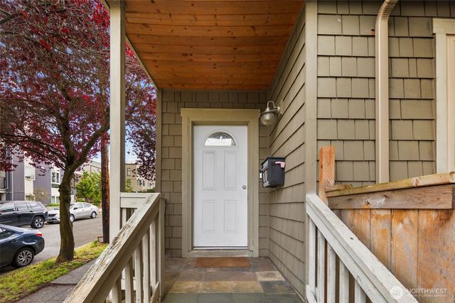 1717 E Spruce St., Seattle, WA 98122