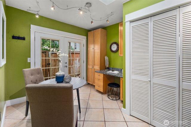 1717 E Spruce St., Seattle, WA 98122