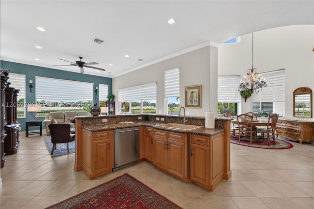 11867 NW 69th Pl, Parkland, FL 33076