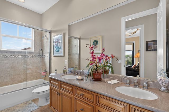 11867 NW 69th Pl, Parkland, FL 33076