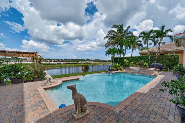 11867 NW 69th Pl, Parkland, FL 33076