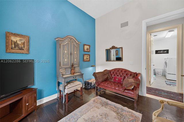11867 NW 69th Pl, Parkland, FL 33076