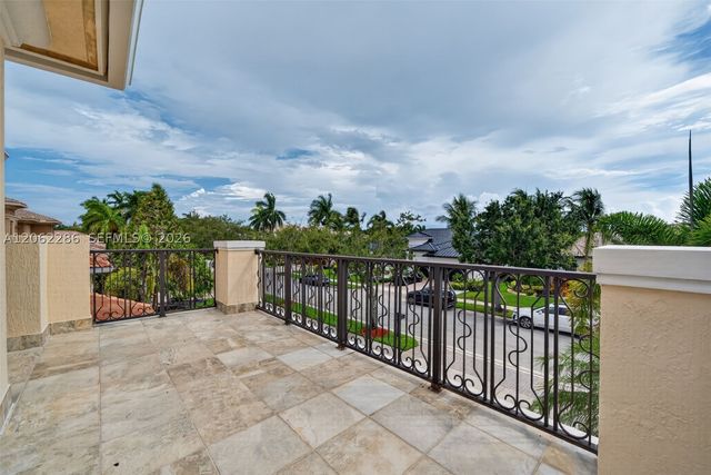 11867 NW 69th Pl, Parkland, FL 33076