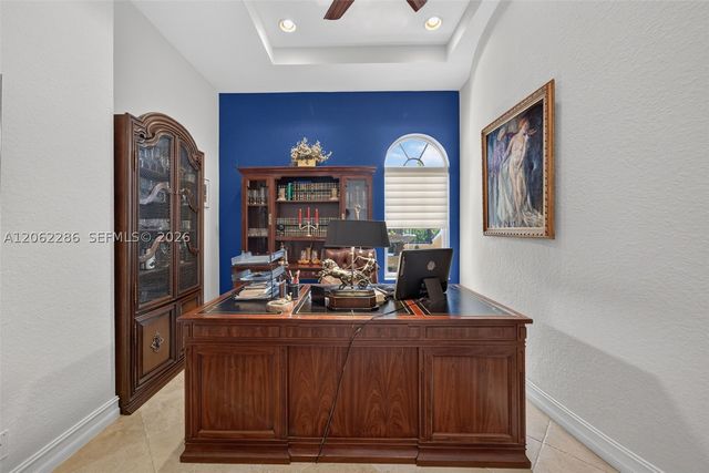 11867 NW 69th Pl, Parkland, FL 33076