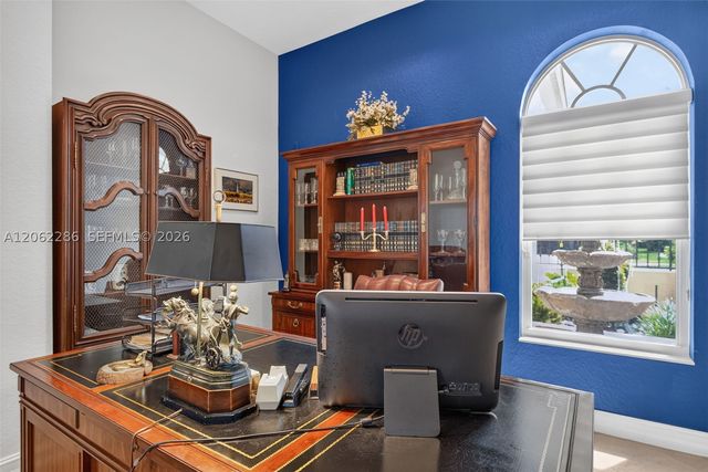 11867 NW 69th Pl, Parkland, FL 33076