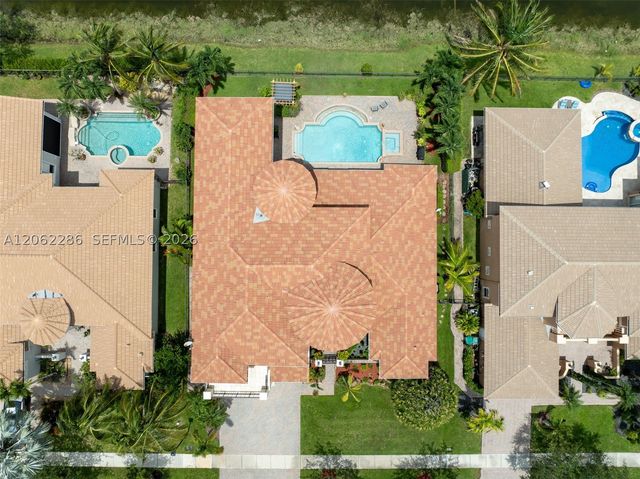 11867 NW 69th Pl, Parkland, FL 33076