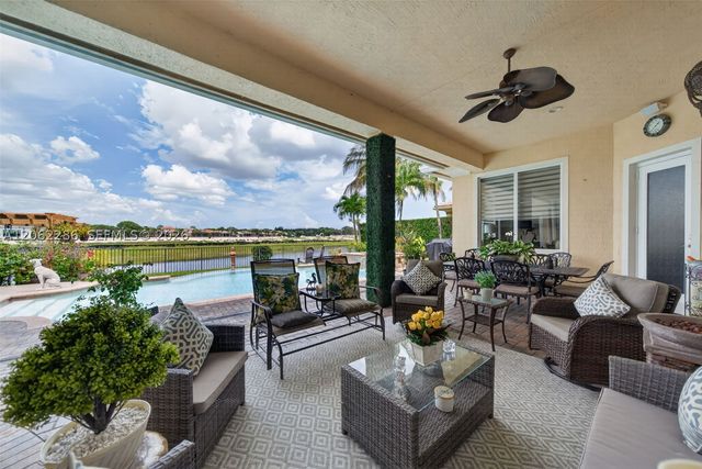 11867 NW 69th Pl, Parkland, FL 33076