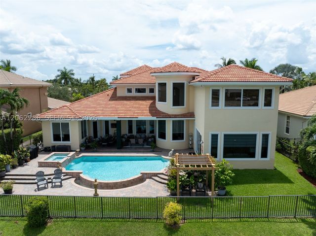 11867 NW 69th Pl, Parkland, FL 33076