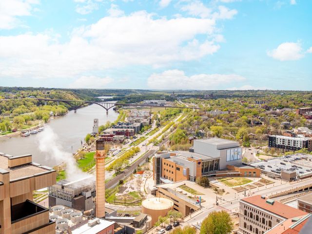 59 4th Street W 23C, Saint Paul, MN 55102