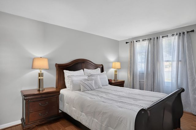 22 Byron St, Worcester, MA 01605