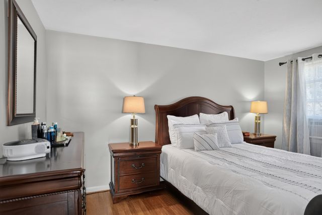 22 Byron St, Worcester, MA 01605