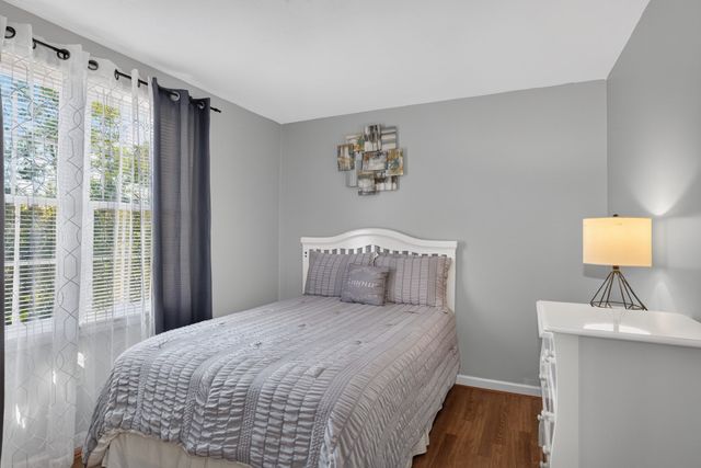 22 Byron St, Worcester, MA 01605