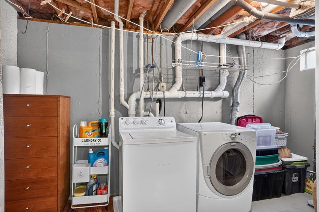 22 Byron St, Worcester, MA 01605