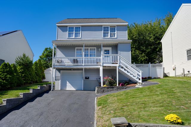 22 Byron St, Worcester, MA 01605