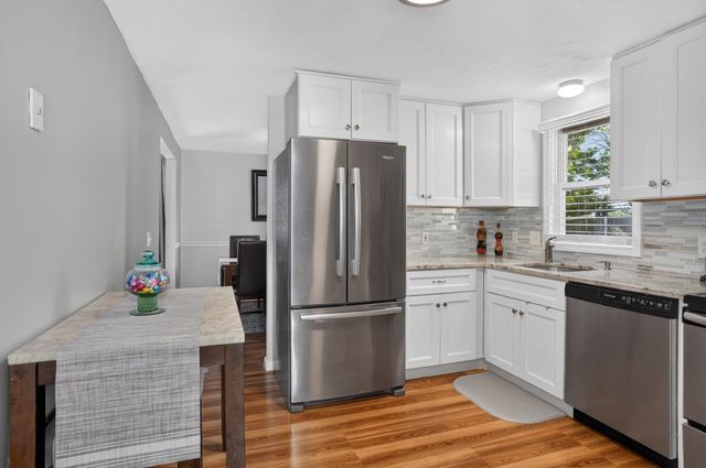 22 Byron St, Worcester, MA 01605