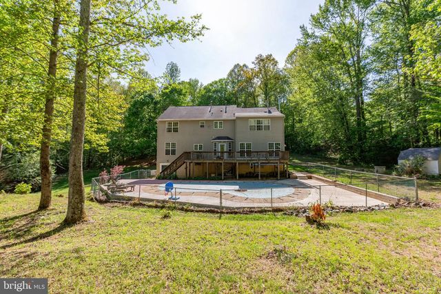 5 RETREAT LN, Fredericksburg, VA 22405