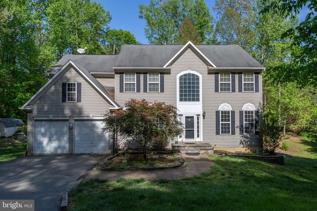 5 RETREAT LN, Fredericksburg, VA 22405