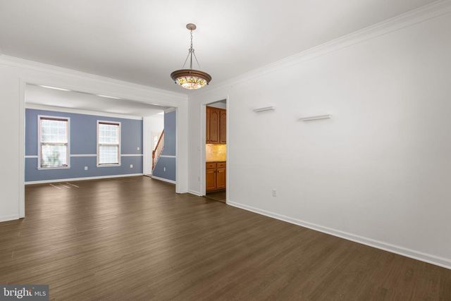 5 RETREAT LN, Fredericksburg, VA 22405